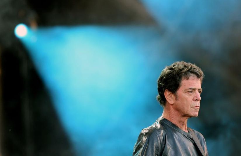 561036-singer-lou-reed-performs-during-the-isle-of-wight-festival