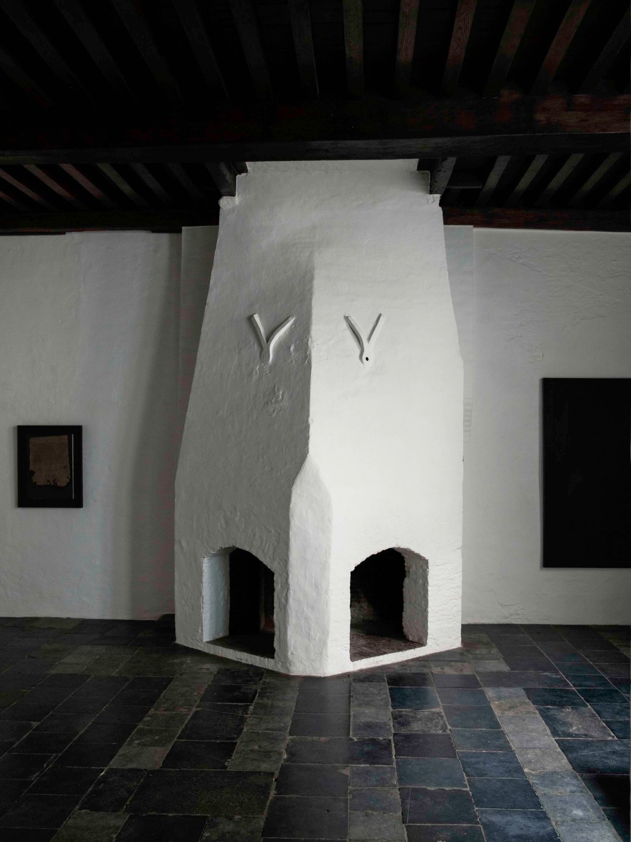 Cheminée médiévale, Anvers, Belgique, Boris Vervoordt, 2006