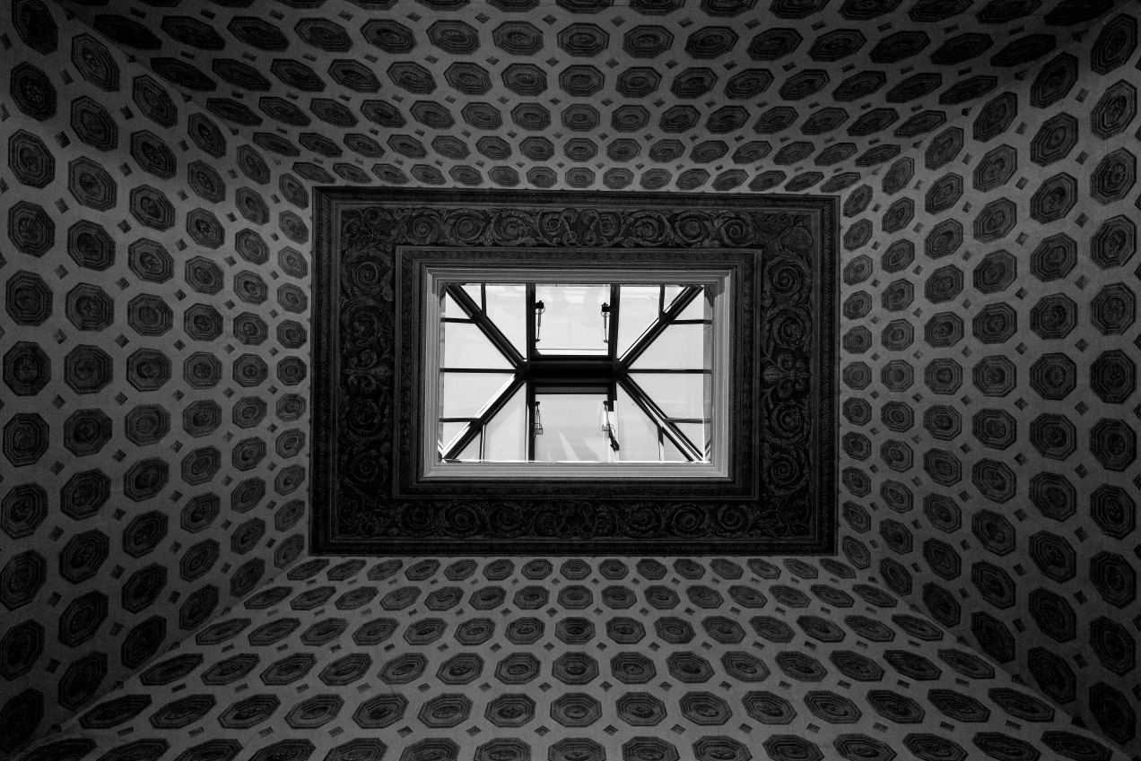 Plafond de l'escalier de l'hôtel de la Monnaie, gildalliere, Paris, 2019