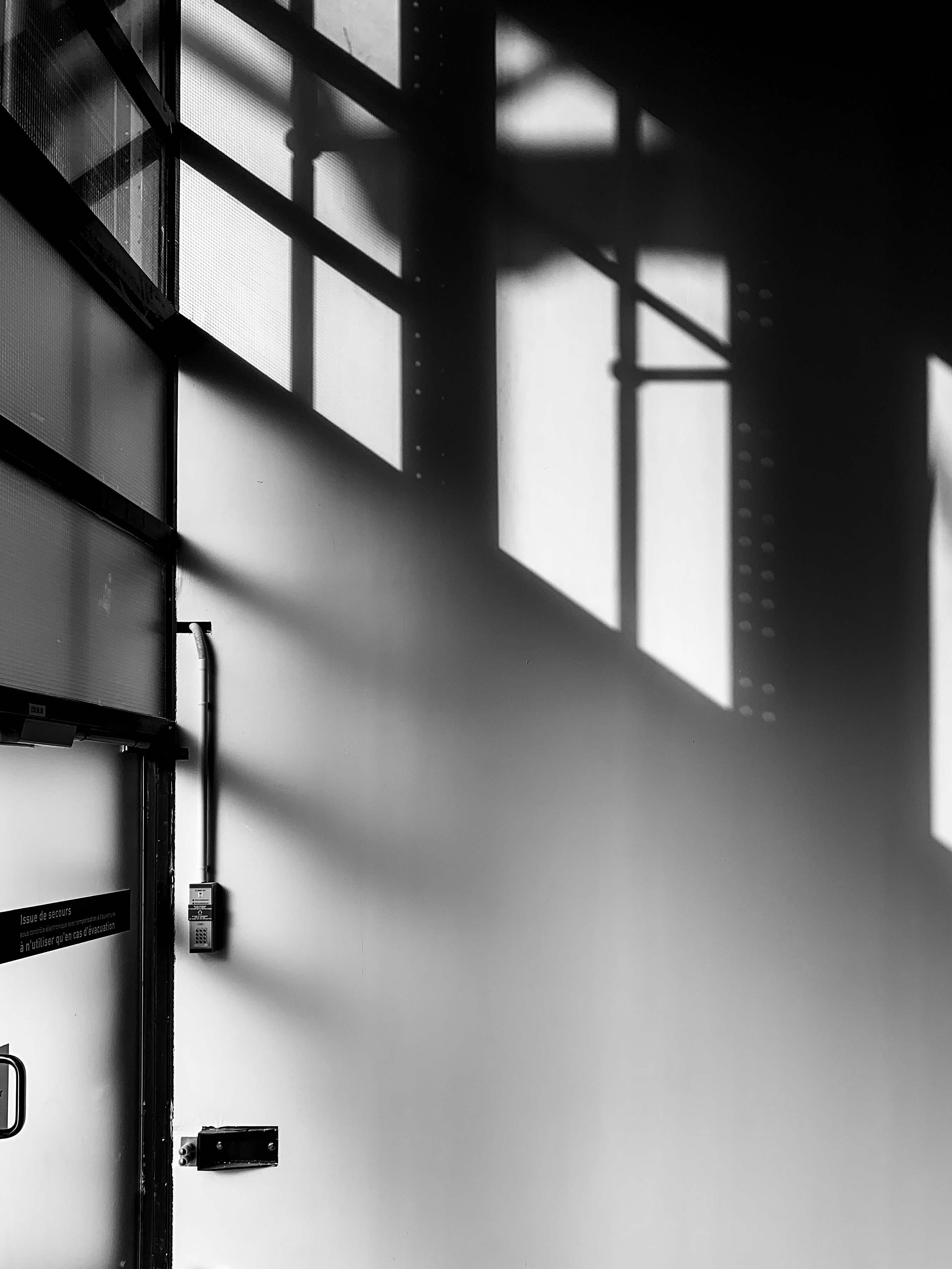 Ombre et lumière au centre Pompidou, gildalliere, Paris, 2019